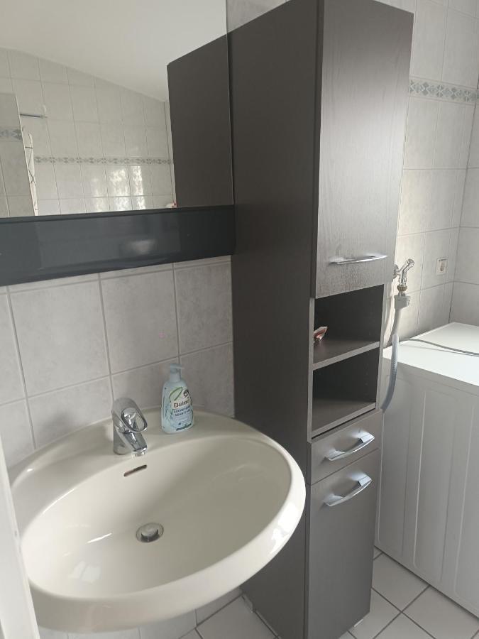 In Villa 56 Qm Apartment, 24 H Check-In,Free Parking Hannover Exteriör bild